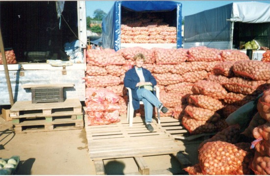 Mihaela Dodlek na riječkoj veletržnici, 1995.