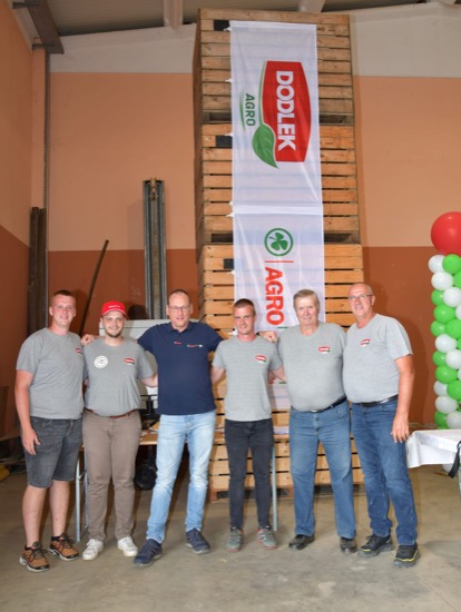 S lijeva na desno: Dino Dodlek, Andrija Dodlek, Bernard Krijger, Karlo Dodlek, Franjo Dodlek i Mirjan Dodlek, Dan polja krumpira 2025.